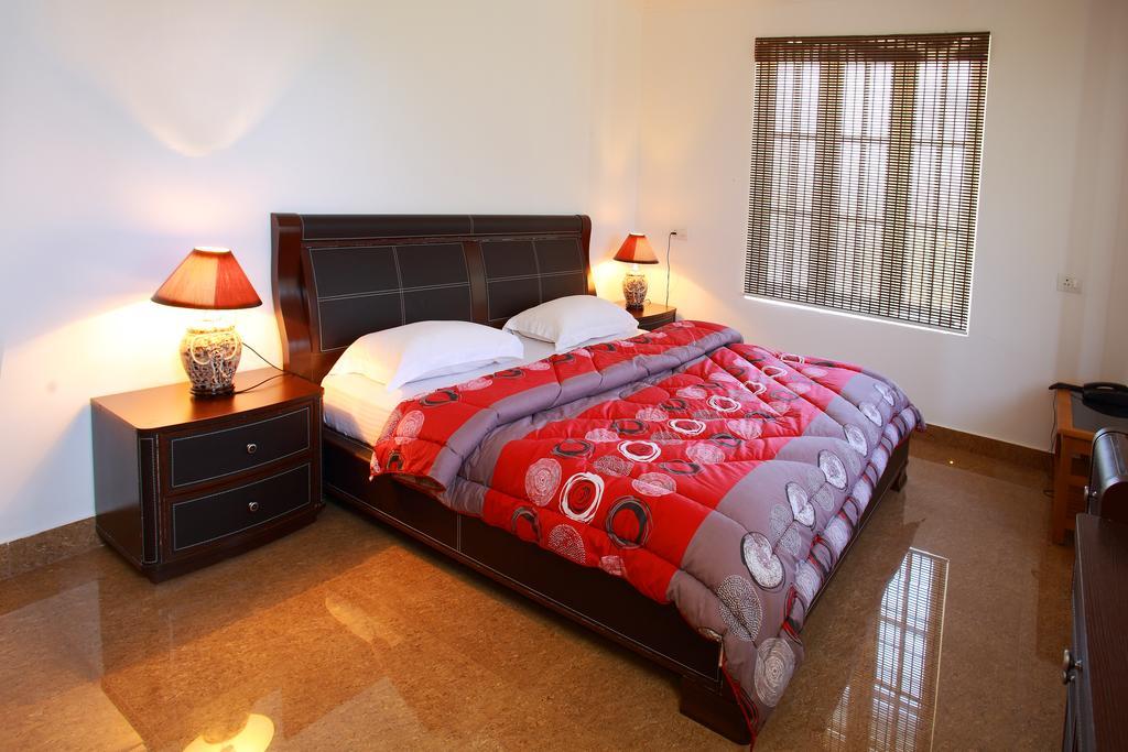 Phils' Residency & Banquets Hotel Kochi Phòng bức ảnh