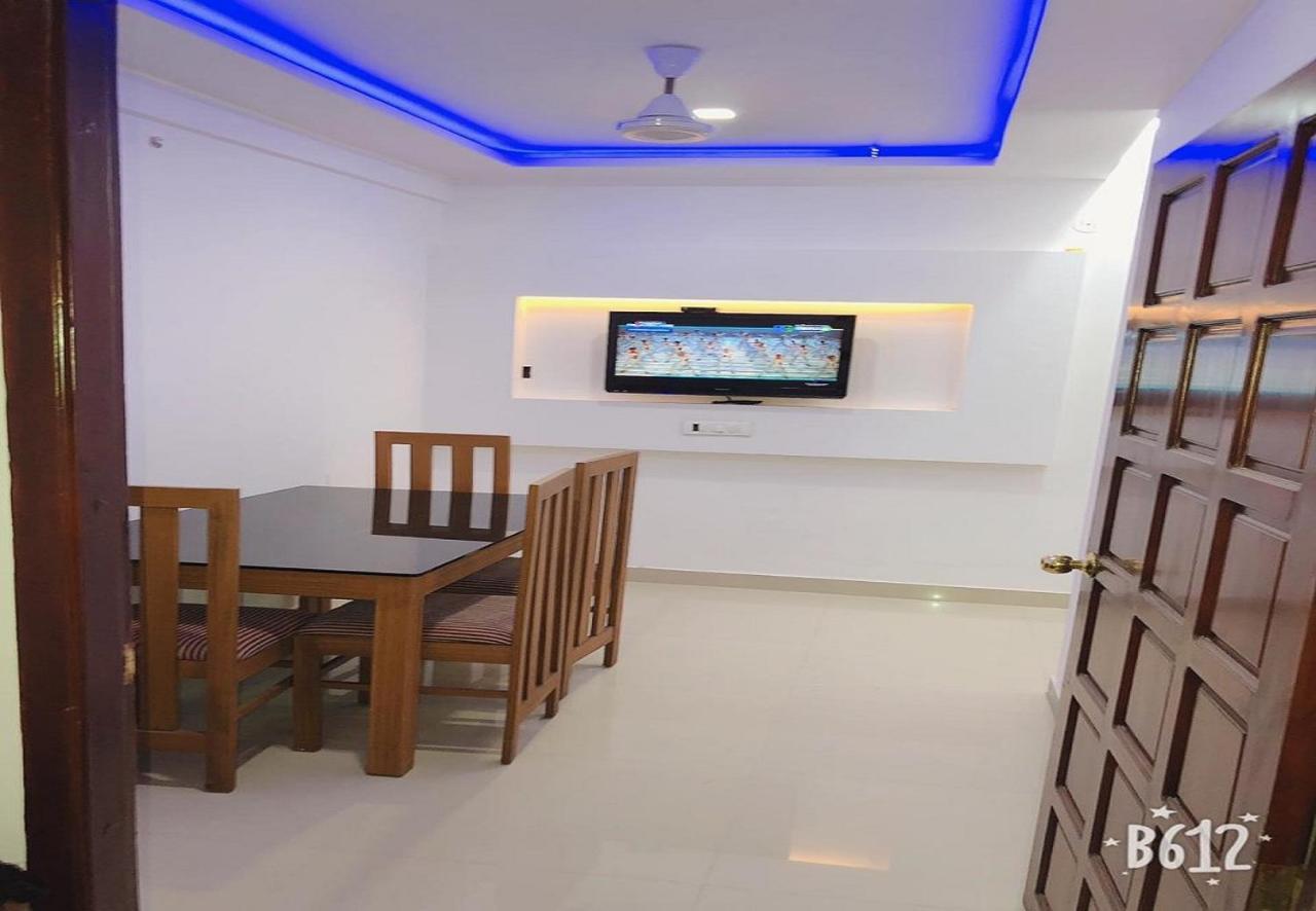 Phils' Residency & Banquets Hotel Kochi Ngoại thất bức ảnh