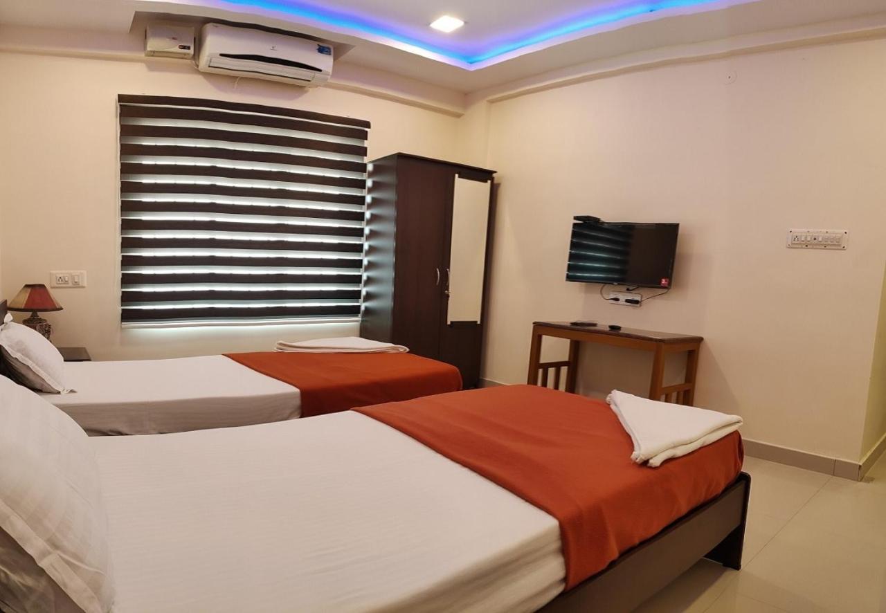 Phils' Residency & Banquets Hotel Kochi Ngoại thất bức ảnh