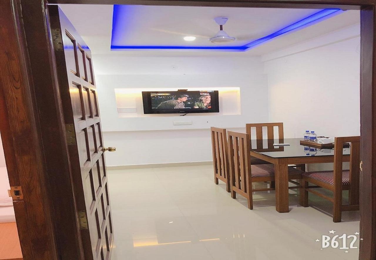 Phils' Residency & Banquets Hotel Kochi Ngoại thất bức ảnh