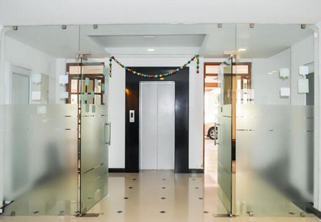 Phils' Residency & Banquets Hotel Kochi Ngoại thất bức ảnh