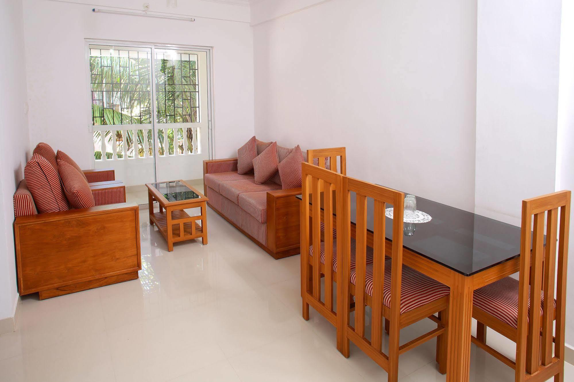 Phils' Residency & Banquets Hotel Kochi Ngoại thất bức ảnh