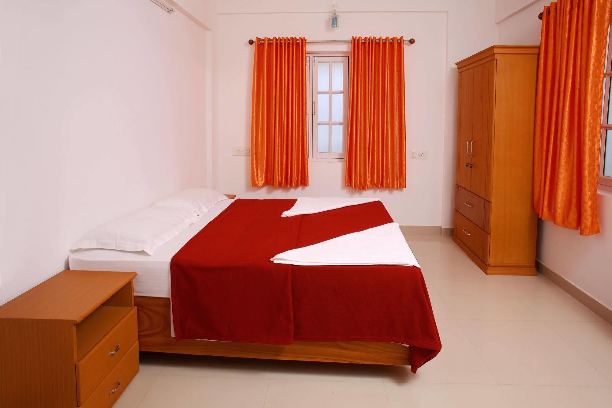 Phils' Residency & Banquets Hotel Kochi Ngoại thất bức ảnh