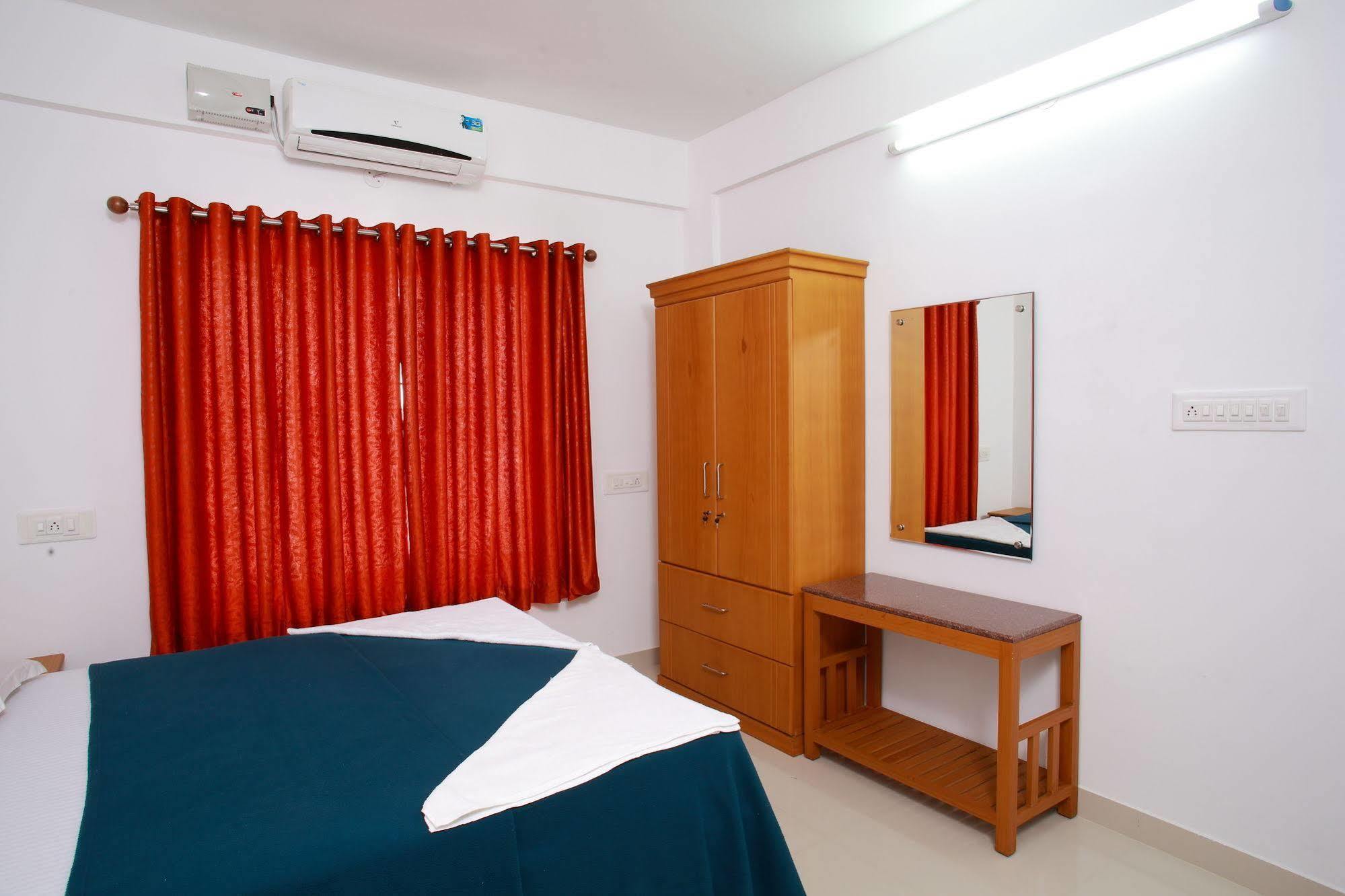 Phils' Residency & Banquets Hotel Kochi Ngoại thất bức ảnh
