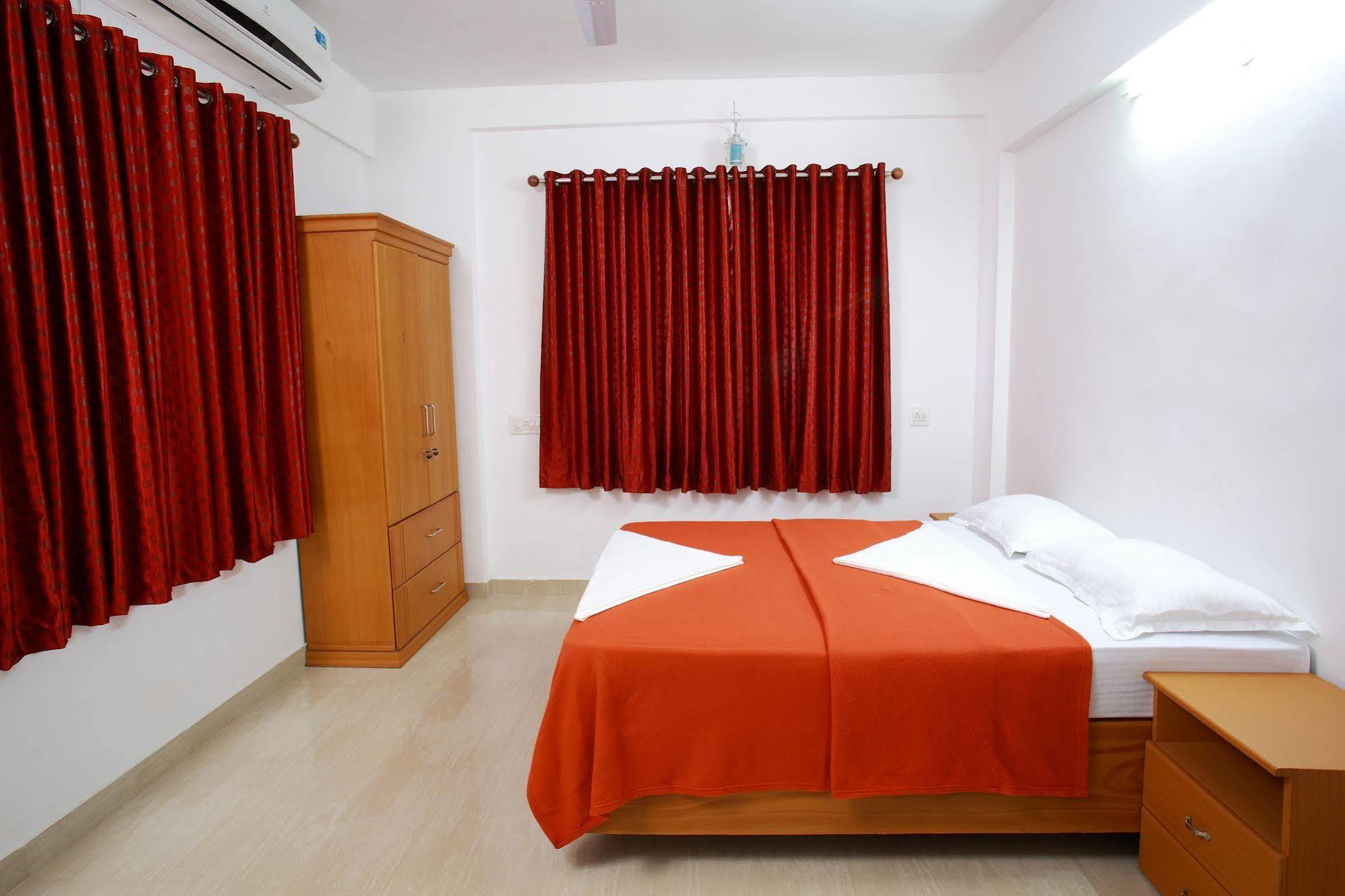 Phils' Residency & Banquets Hotel Kochi Ngoại thất bức ảnh
